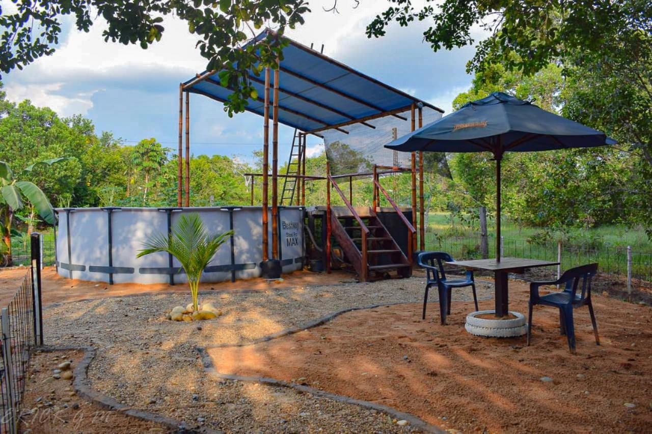 Hostal Cano Nevera La Macarena Exterior foto