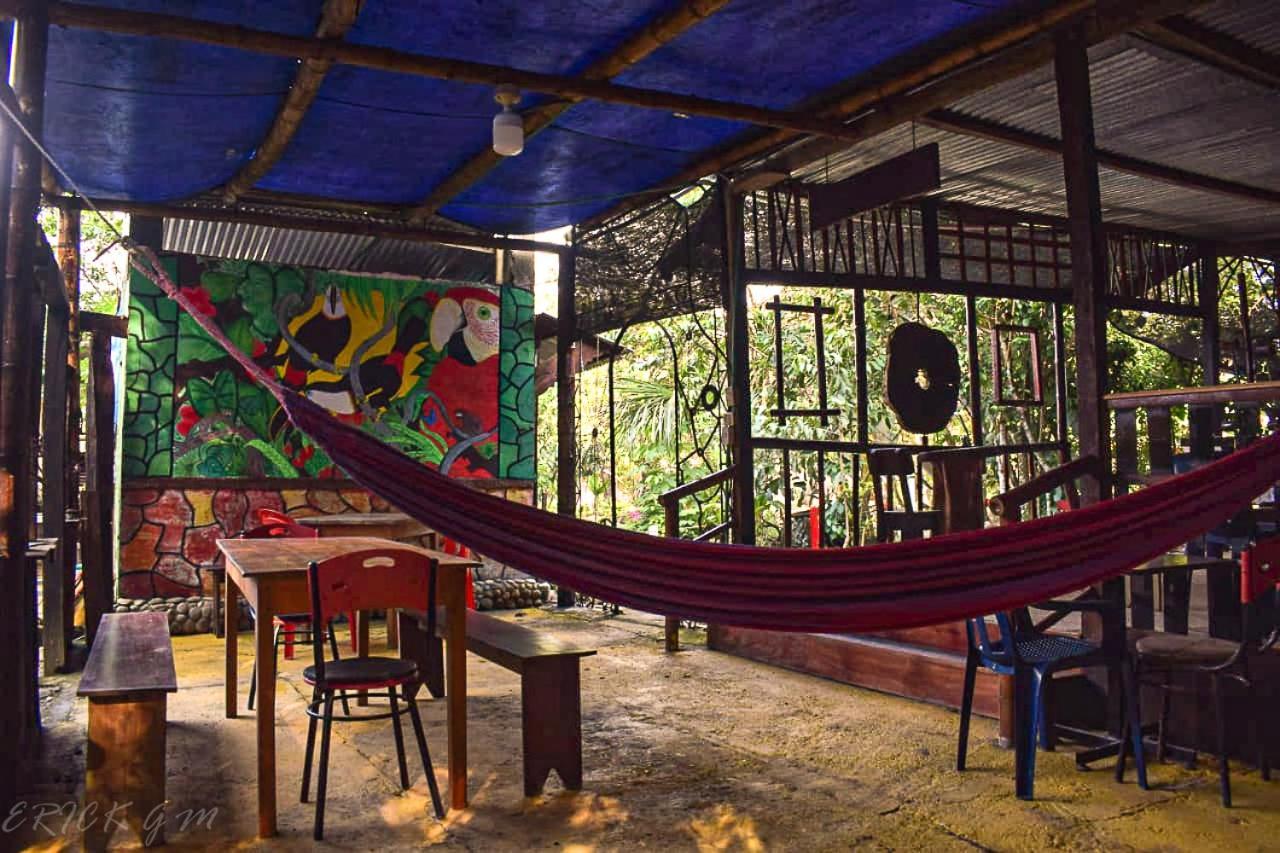 Hostal Cano Nevera La Macarena Exterior foto
