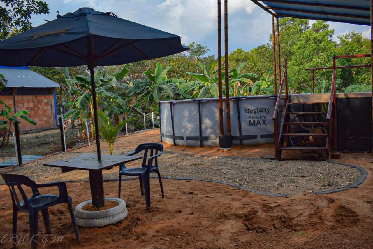 Hostal Cano Nevera La Macarena Exterior foto